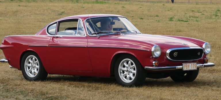 Volvo P1800