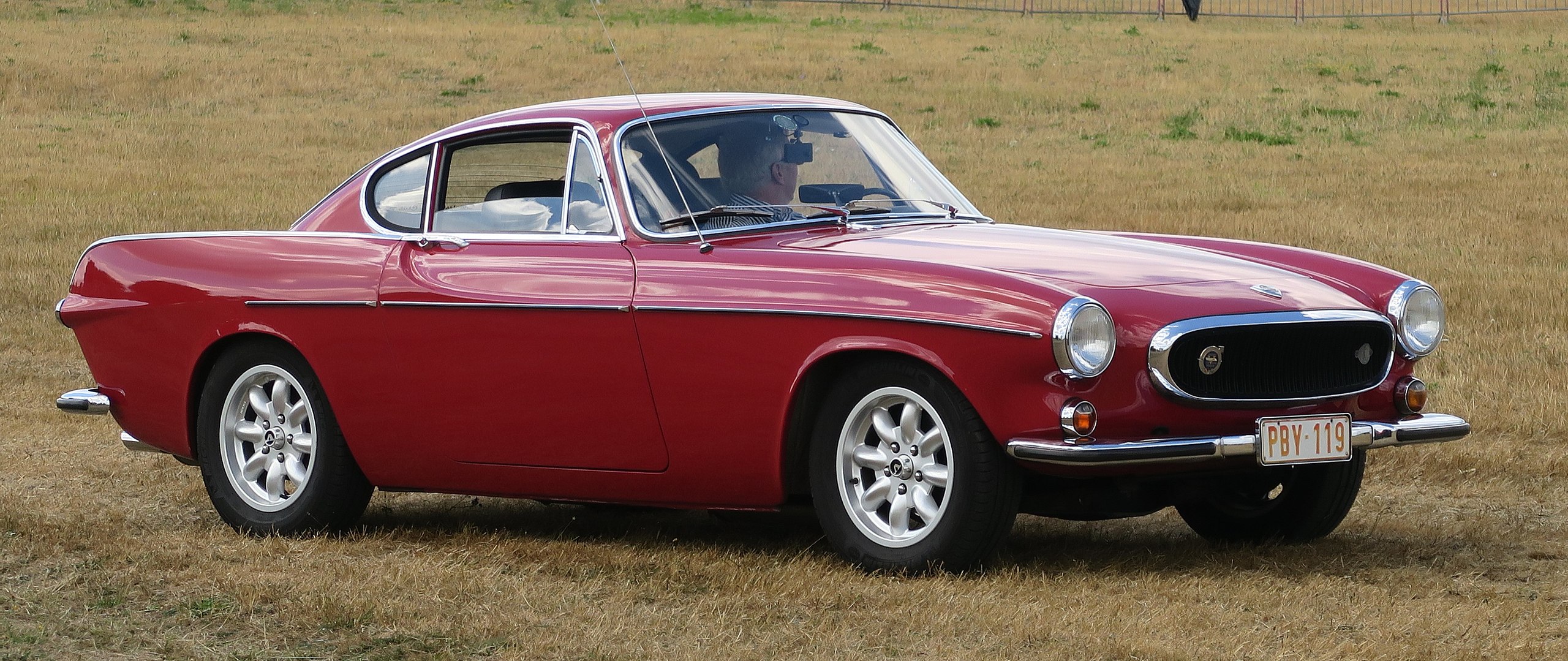 Volvo P1800